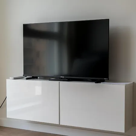 Urban Nest By Bookinghost Apartment *