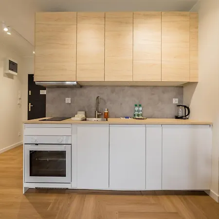 Urban Nest By Bookinghost Apartment *