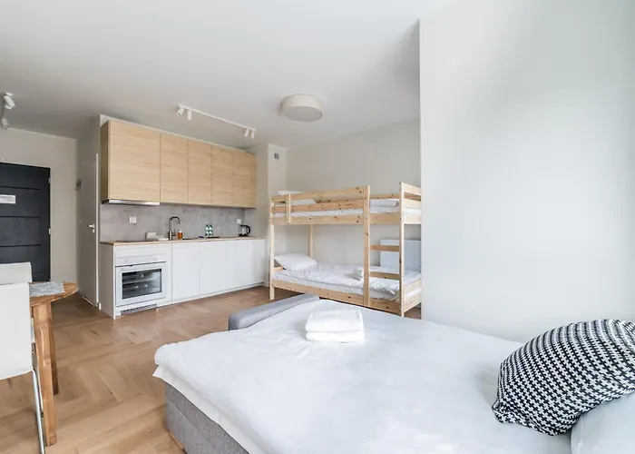 Apartment Urban Nest By Bookinghost