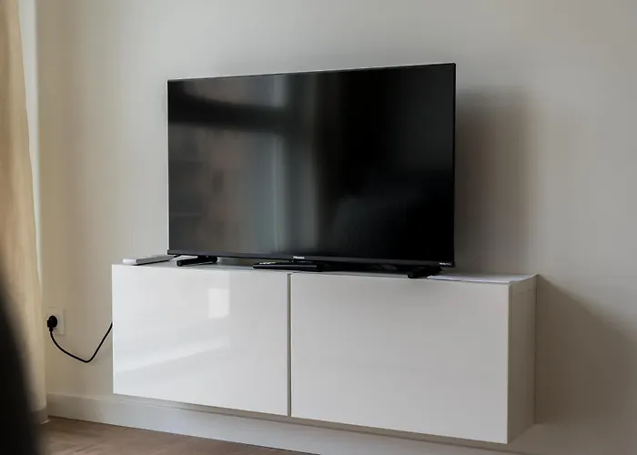 Urban Nest By Bookinghost Apartment *