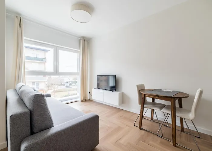 Apartment Urban Nest By Bookinghost