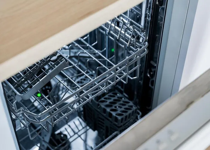 Urban Nest By Bookinghost Apartment Lubon